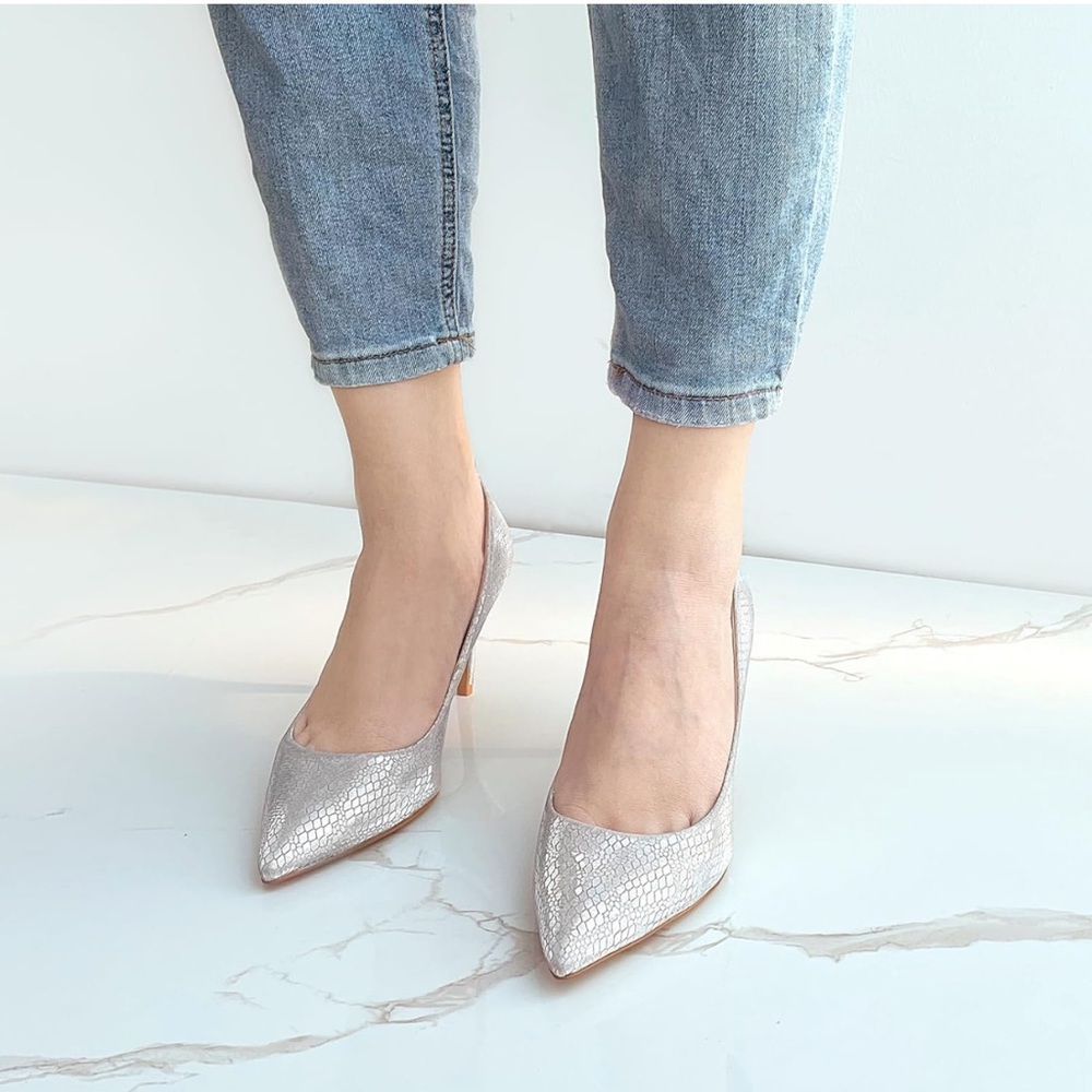 NEW| Metallic Silver Pointed Toe Stilettos Pumps - Picture 3 of 14